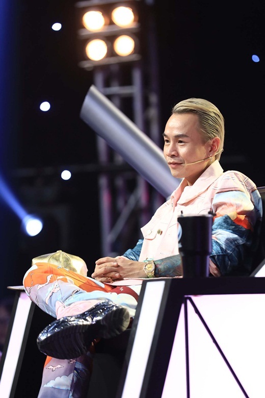 CHẤT CHƠI NHƯ RAPPER: NHỮNG MẪU ĐỒNG HỒ ĐEO TAY 6 Hình ảnh này chưa có thuộc tính alt; tên tệp của nó là image-4.png